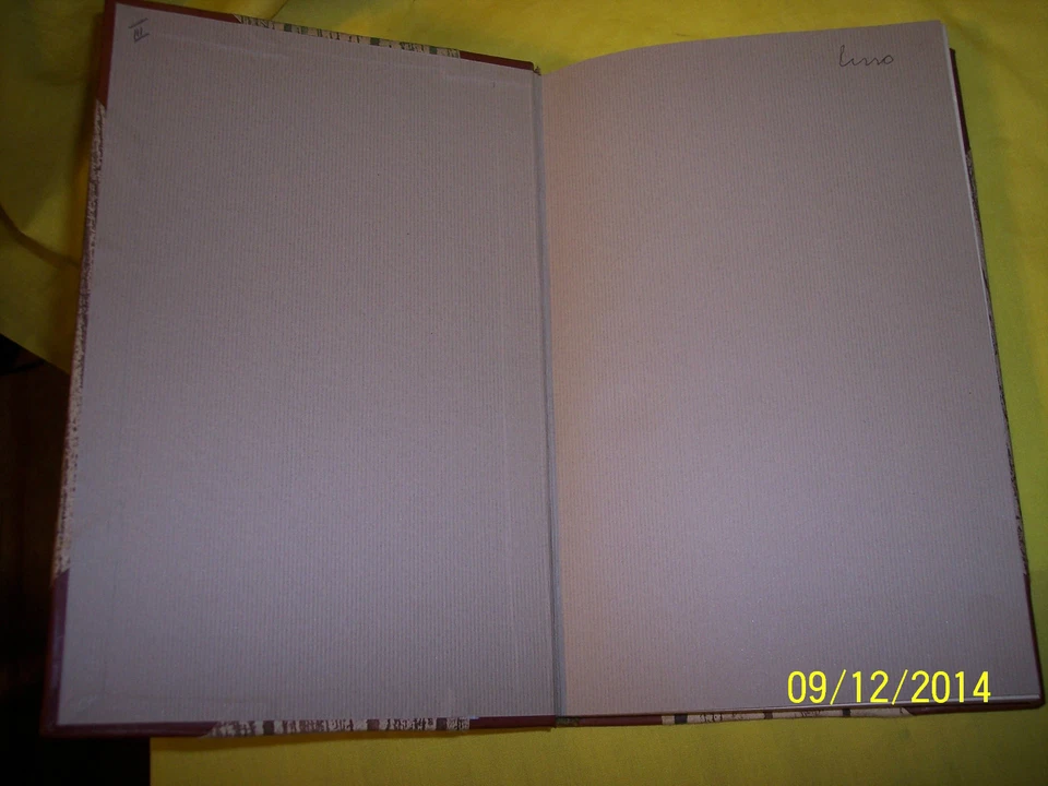 * VINTAGE DANISH BOOK TITLED KAJ MUNK MINDEUDGAVE DIGTE 1949 - Image 4 of 4