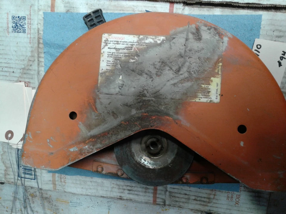 Protector de hoja de sierra de corte de hormigón Stihl TS350 con polea OEM 4223 700 8110 Foto 3 de 4