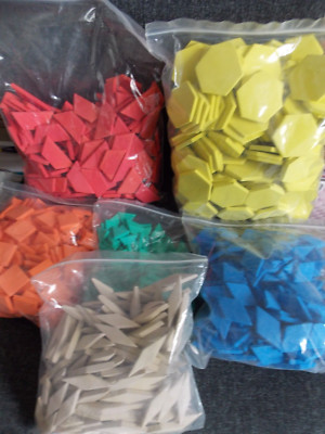 1200 Foam Manipulatives 6 different shapes/colors Pattern Blocks Teaching