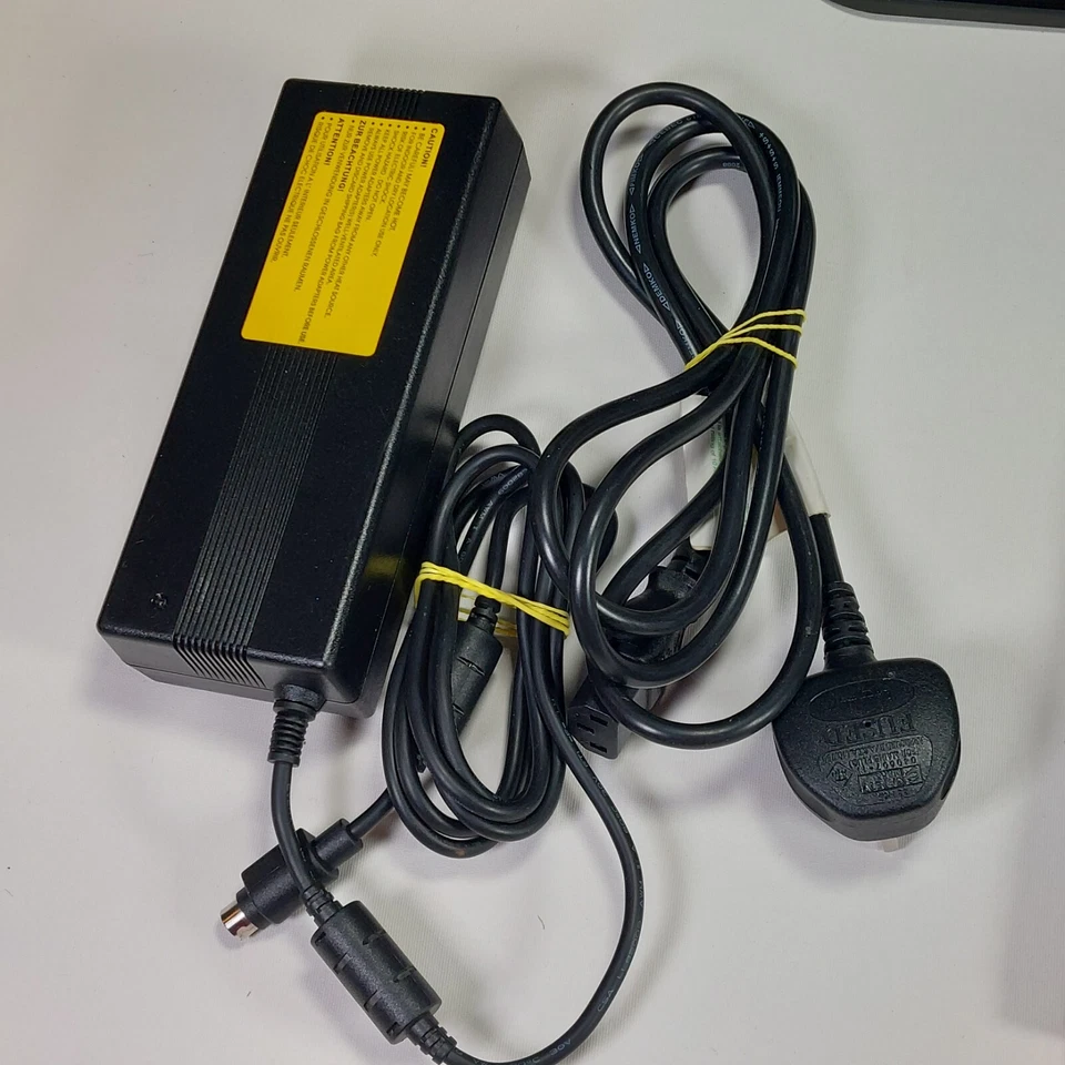 Sanyo CE20WLD25-B TV Coloured Television 20 Inc Scart VGA USB With Remote - Image 2 of 4