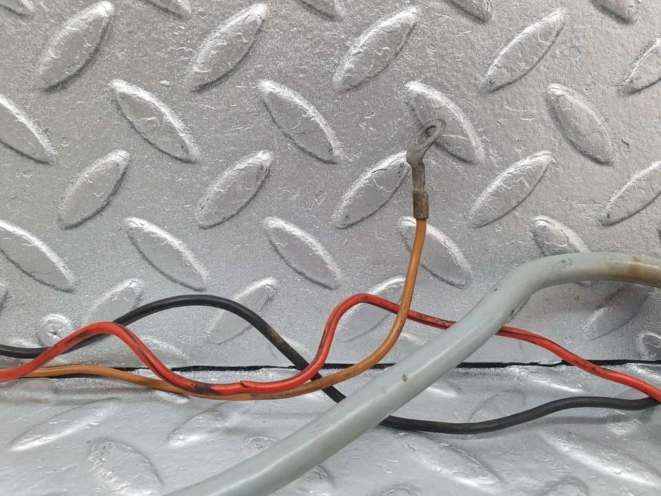 ⚙43693⚙ Кабель блока управления зажиганием купе Mercedes-Benz C126 380SEC 09961812 - Изображение 3 из 4