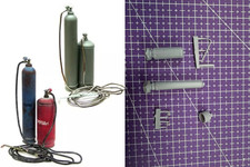 1/35 Scale Welding Torch Gas Cylinder Set Resin Kit Oxygen Acetylene Tanks Acces