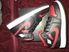 NIKE AIR JORDAN 1 MID GS DQ8423-060 BLACK FIRE RED WHITE YOUTH SIZE4.5Y/6W