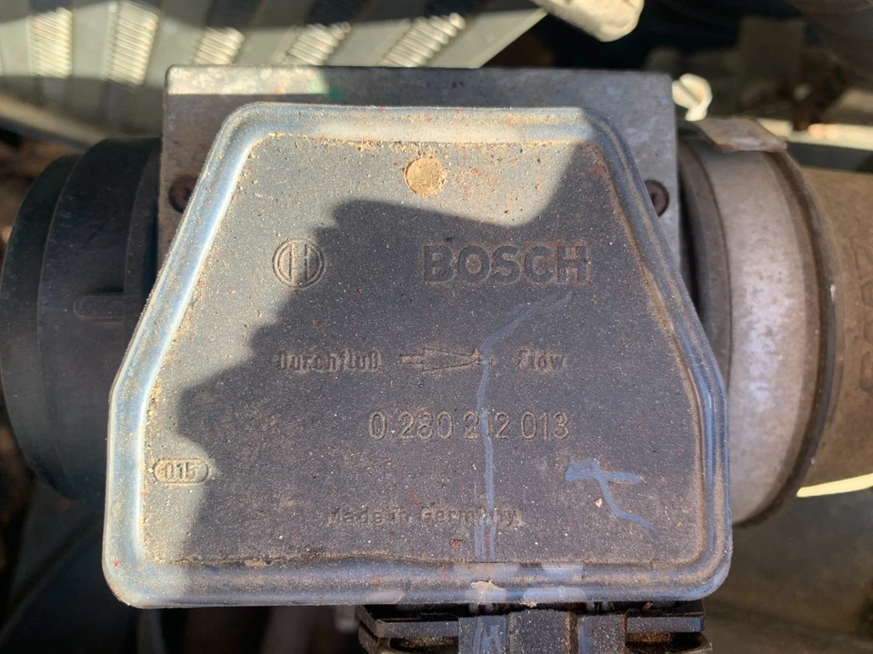 Classic Saab 900 2.0L 1988-1994 TURBO MAF Mass Air Flow Sensor Meter 0280212013 - Image 3 of 3