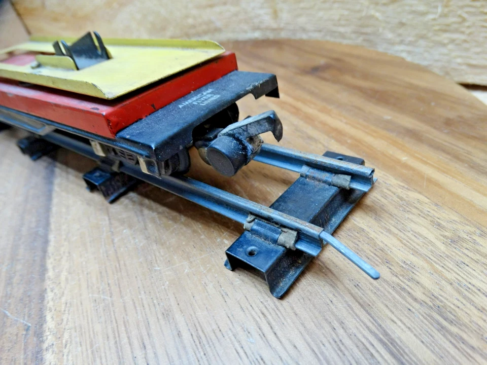 American Flyer S Gauge 33' Automobile Unloader Flat Car 715 - Image 3 of 4