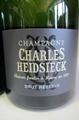 (65,33/L) Champagne Charles Heidsieck Brut Réserve 750 ml / 12% alc.
