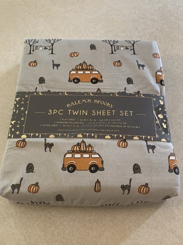 Salems General Store 3 Piece Twin Sheet Set Pillowcase Gray Halloween Ghost New - Picture 2 of 4
