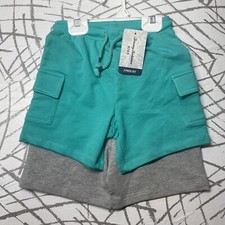 Tommy Bahama boy cargo shorts 2 pieces Size 5T 4-5 Years Old