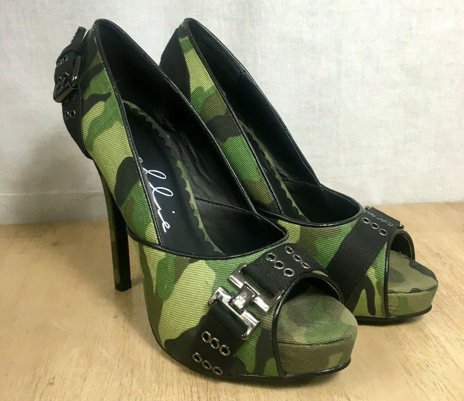 Ellie Camouflage Stiletto Pumps Size 7 Green Black Heels