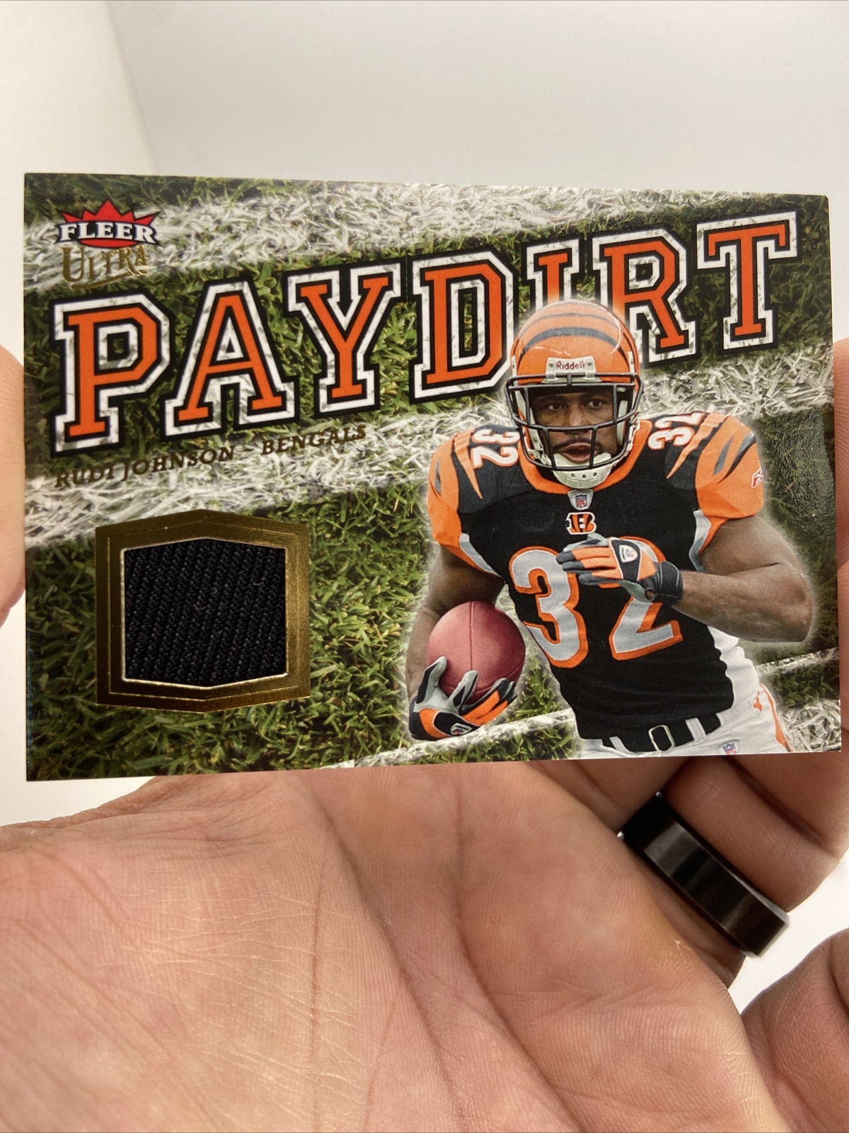 2007 Fleer Ultra Paydirt Rudi Johnson Game Used Jersey Card view 7
