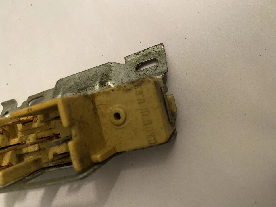 Переключатель зажигания рулевой колонки 1969 1970 71 72 73 1974 1975 Chevrolet Camaro - Изображение 3 из 4