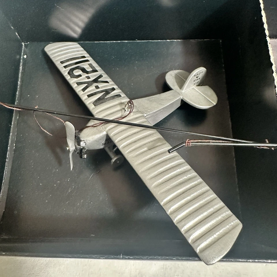 Auténticos Modelos AP121 Vuelo Móvil 1930 Aviones Históricos - Caja Abierta Foto 3 de 4