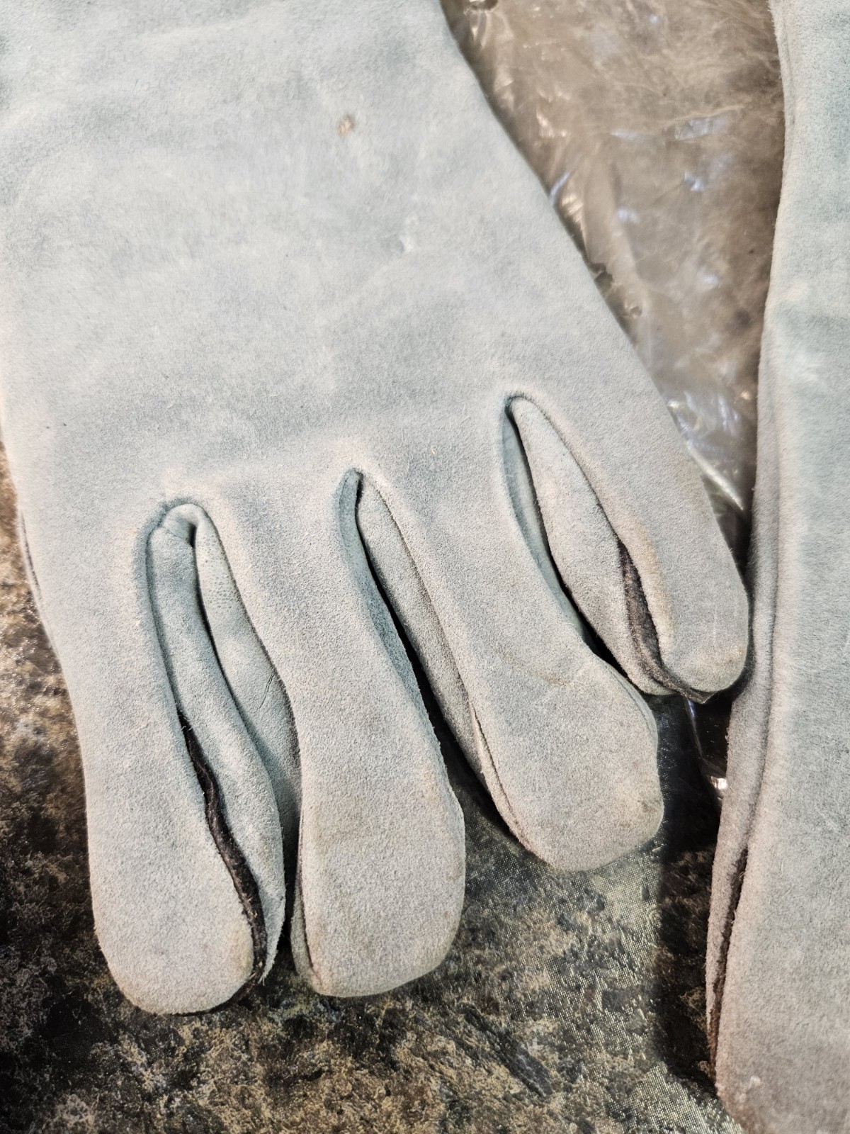 Vintage Welding Gloves by Master Weld #166 Light Blue