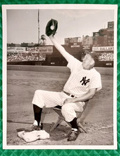 1953 TYPE 1 Photo: YANKEES WALLY PIPP 