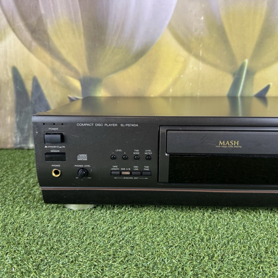 Technics SL PS740A Compact Disc Player. High Quality CD Deck *BADGE MISSING* - Image 2 of 4