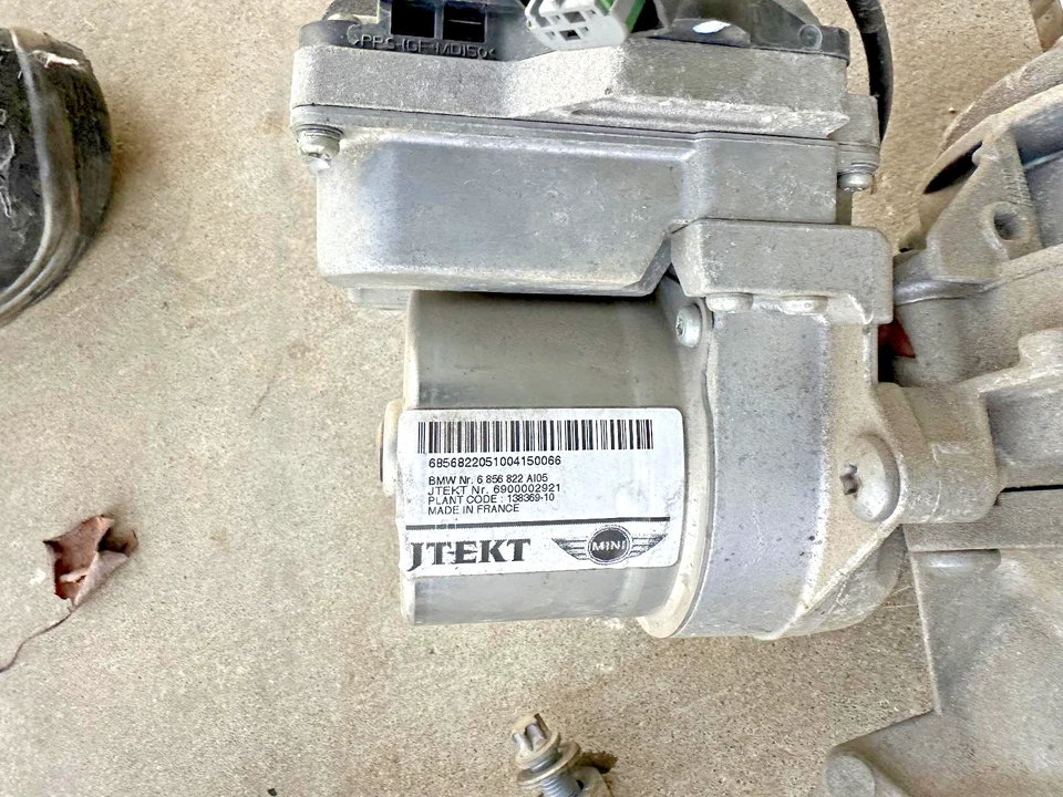 2015 Mini Cooper F56 Steering Rack Assembly w/ Motor  16" WHEELS SEE LIST - Image 3 of 4
