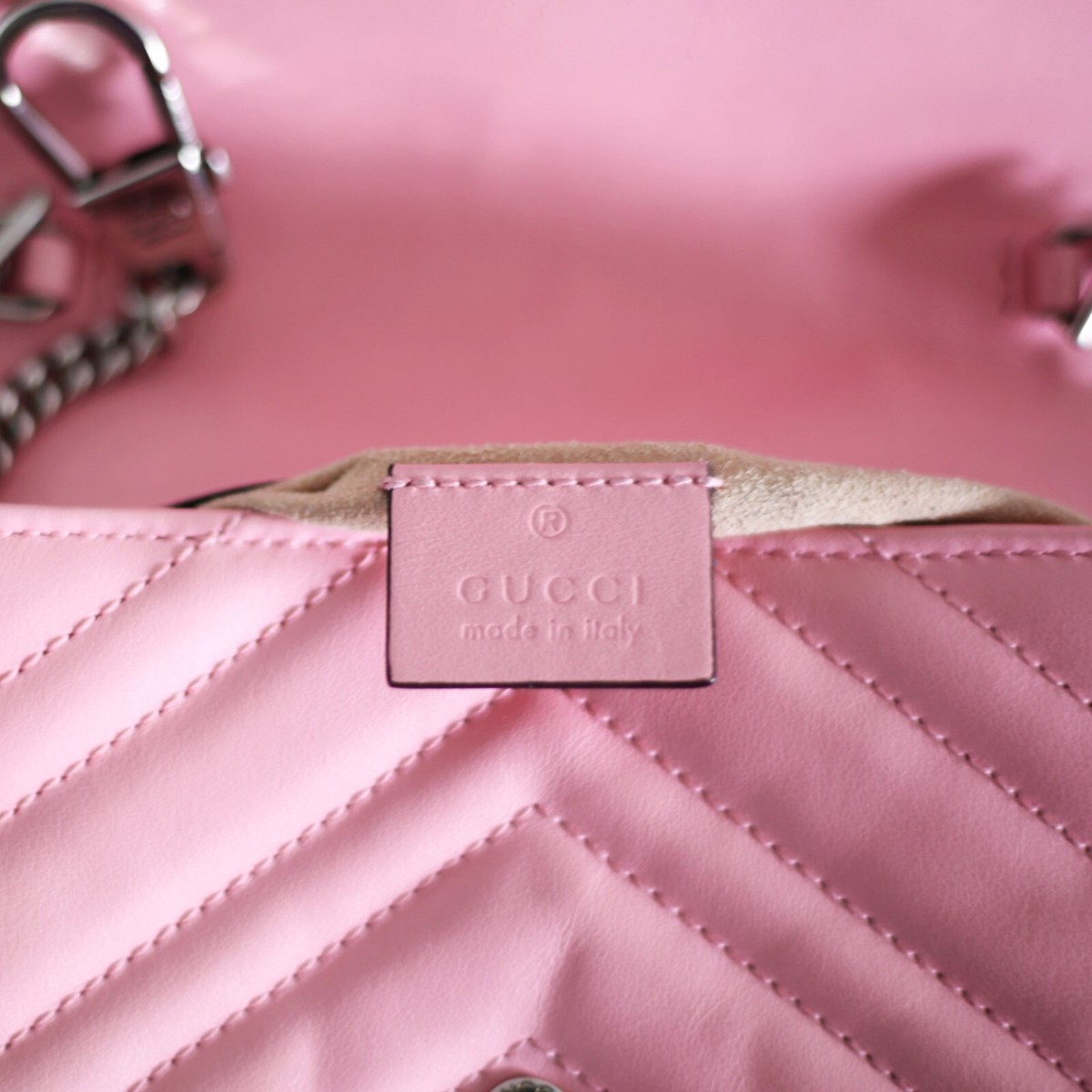 Gucci GG Marmont Super Mini Crossbody Bag/Wallet on Chain