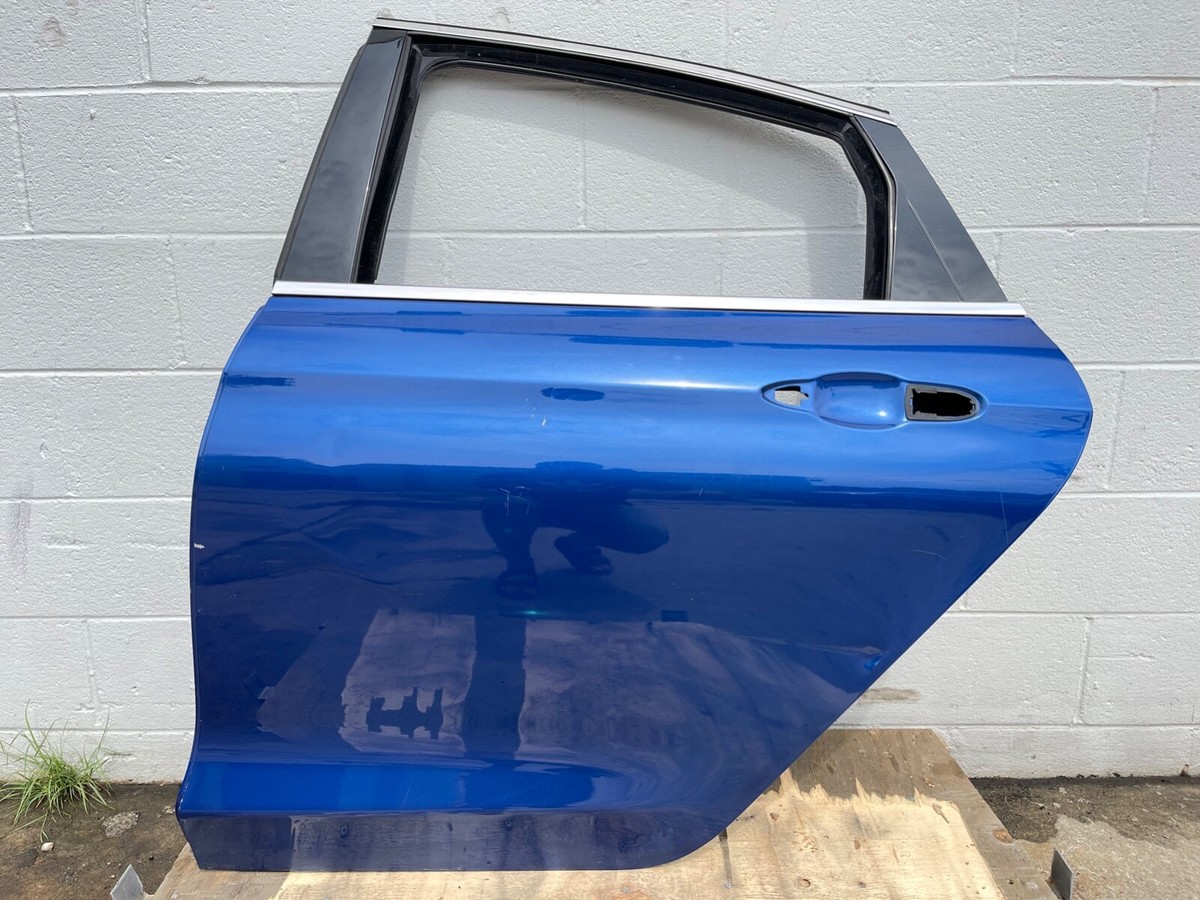 2015-2017 Chrysler 200 Rear Left Driver Side Exterior Door Shell