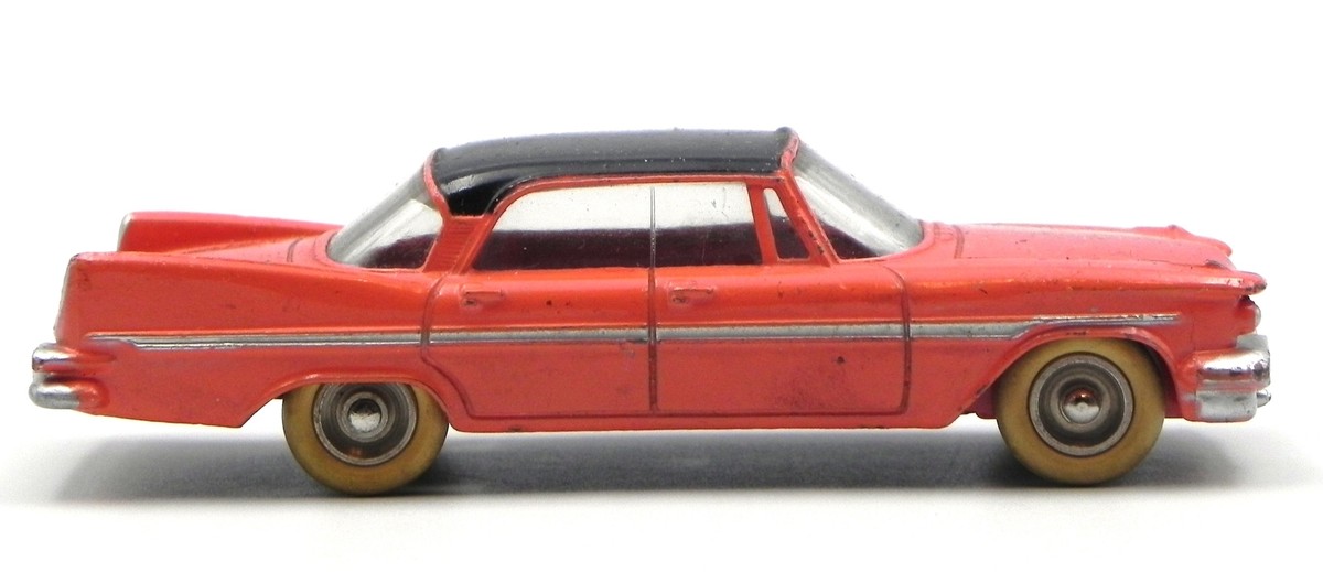 Dinky Toys N°545 - DeSoto Diplomat Saumon - Made In France - Échelle 1:43