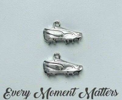 10 x Tibetisches Silber Trainer Fußballschuh Schuh 25x15mm Anhänger Charm 