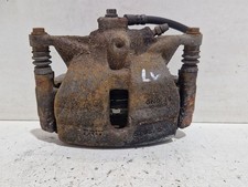 Bremssattel links vorn 8V0615123D SKODA SUPERB III KOMBI (3V5) 2.0 TDI