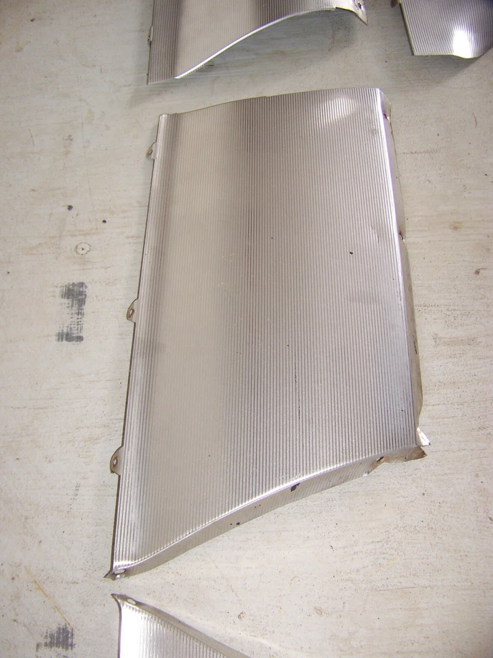 1965 CHRYSLER NEW YORKER 2D HARDTOP LOWER BODY SIDE TRIM OEM FULL SET - Image 3 of 4