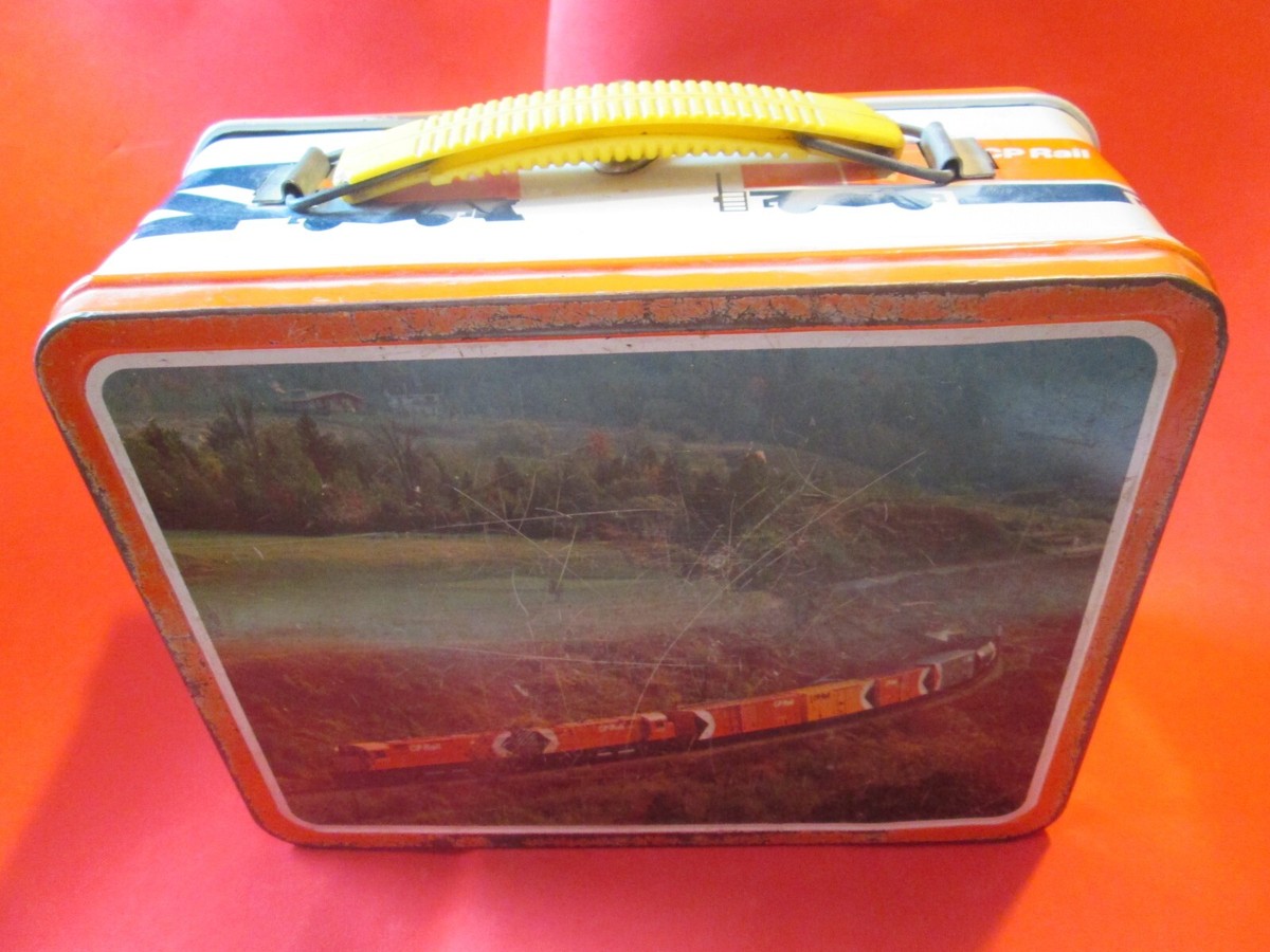 OHIO ART CN CP CANADIAN RAIL RAILROAD TRAIN METAL LUNCHBOX LUNCH
