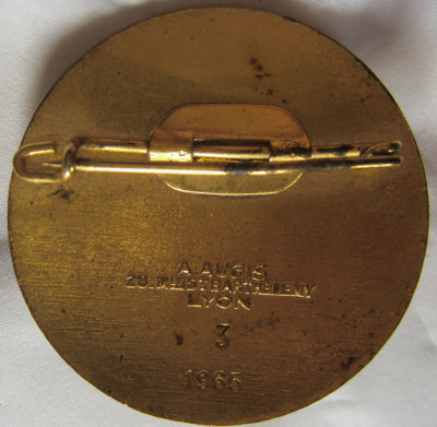 Insigne SKI CLUB DE BRIANÇON CSHB – Course Des Poussins 1966 – Numéroté