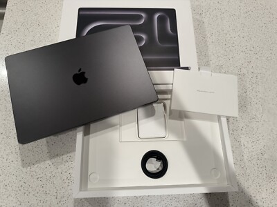   2023 Apple MacBook Pro 16'' M3 Pro 12-Core 18-Core GPU 36GB RAM 512GB Black  