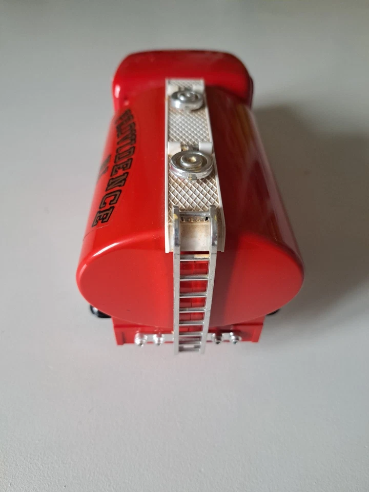 Modellino Solido 1/19 Ford V8 Pick Up 1936 Provindence RI Fire Dep. - Immagine 4 di 4