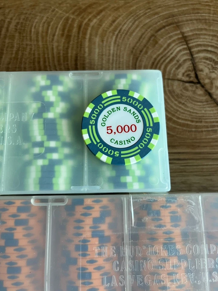 Bud Jones ChipSet - 500 pieces - Tournament Chips - Image 3 of 4