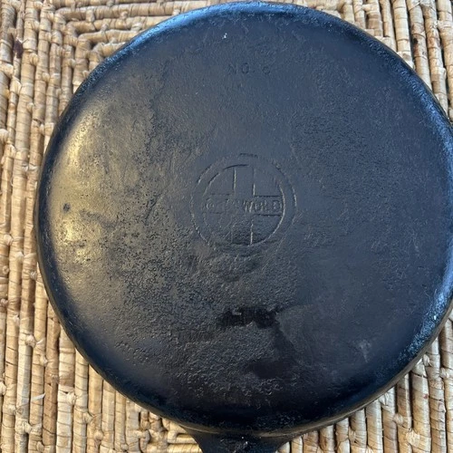 Antique Griswold No 6 Small Logo Early Smooth Handle Cast Iron Skillet 699