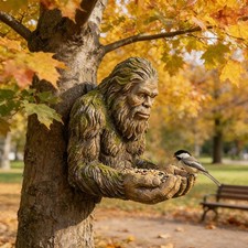 Bigfoot Bird Feeder Sasquatch Bird Butler Garden Backyard Bird Watching Decor