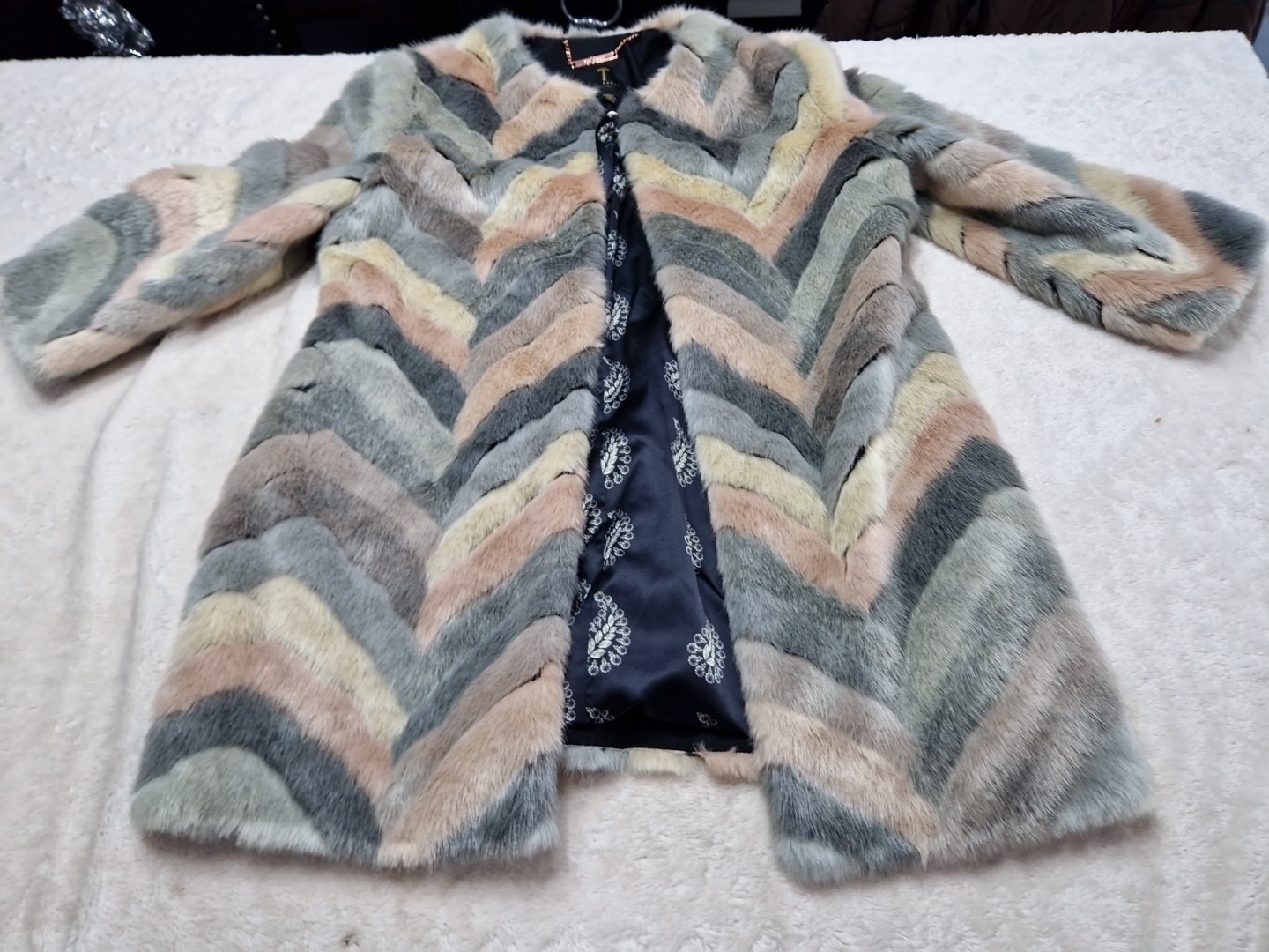 Ted Baker Ladies Faux Fur Coat Size 4 image 4