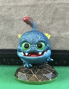 2011 Activision Skylanders Spyro’s Adventure Wrecking Ball Magic Element