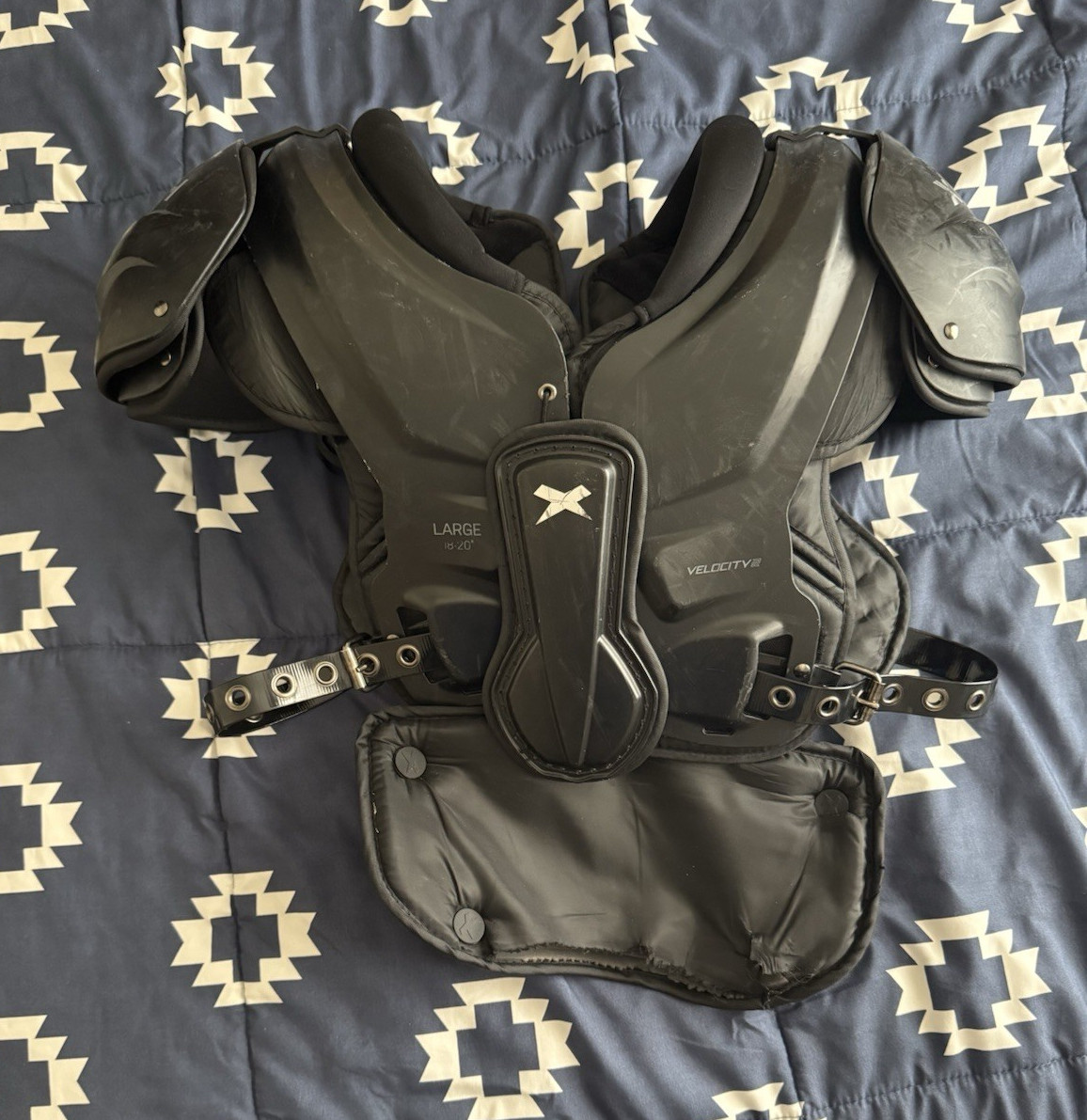 Xenith Velocity Varsity Football Shoulder Pads Large Black Adjustable Padded