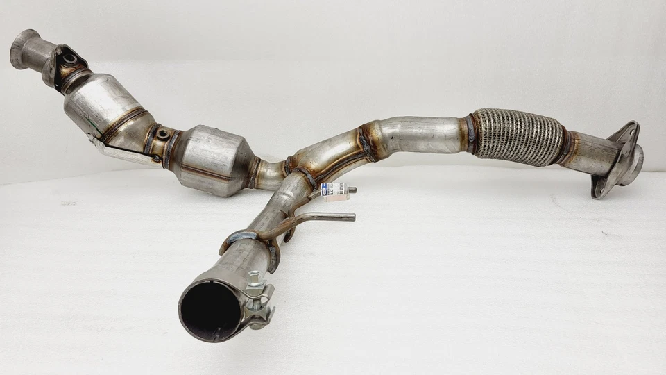 2023 - 2024 福特 Expedition 单排气 3.5L 催化转换器 PL1Z-5E212-A — 第 2/4 张图片