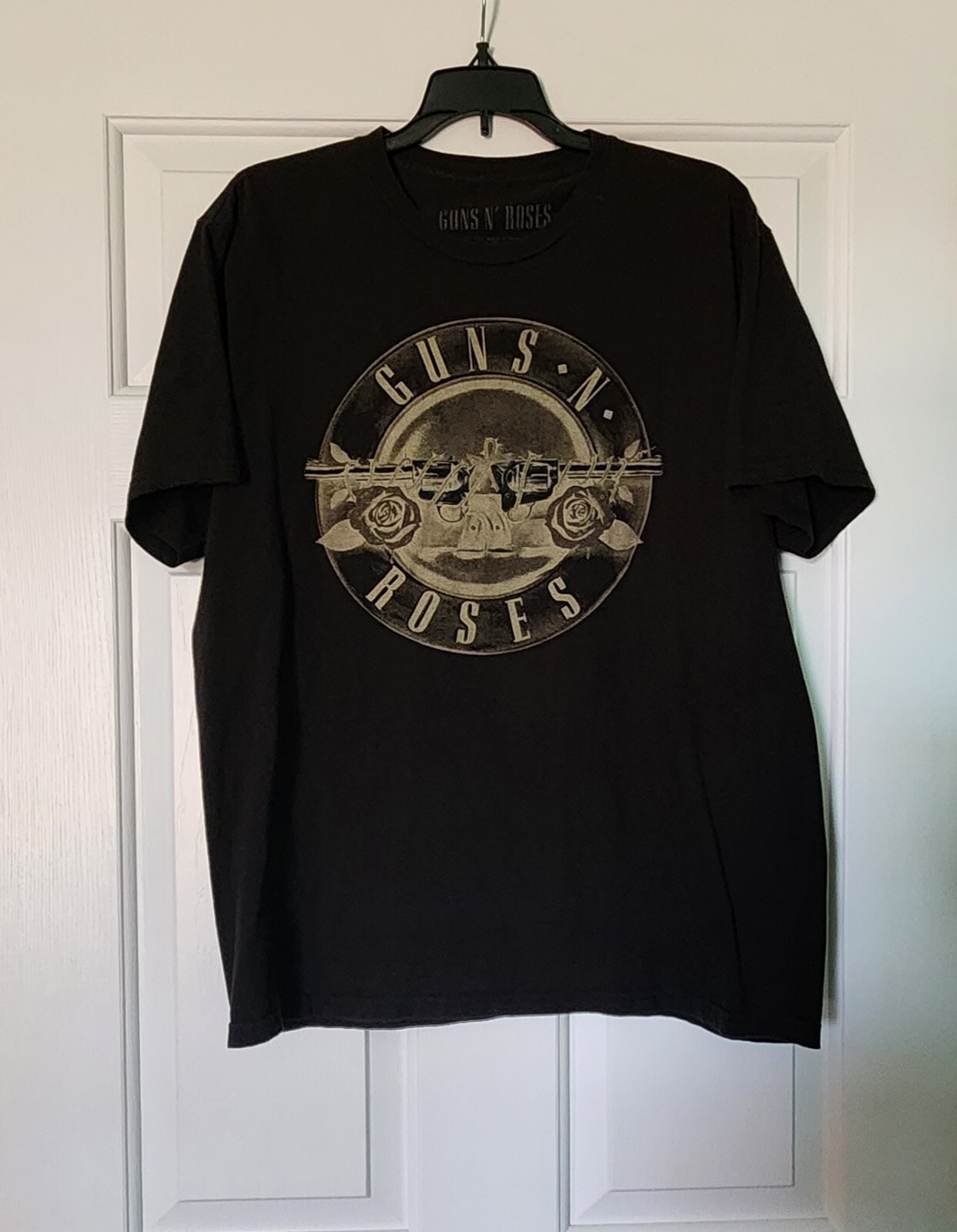 Guns N Roses Mens Large Event T Shirt