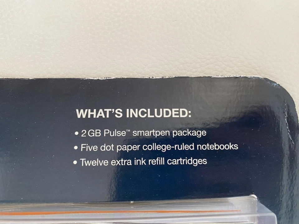 Livescribe Pulse Smart Pen 2GB Premium Pack HEADSET CHARGER NOTEBOOKS RETAIL BOX - Image 3 of 4