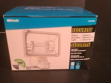 WOODS  500 Watt Halogen Floodlight SECURITY 180 DEG MOTION ACTIVATED L6009WH