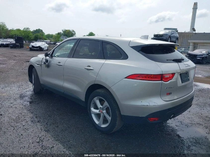 Used Left Tail Light Assembly fits: 2017 Jaguar F-pace quarter panel mounted Lef - Image 3 of 4