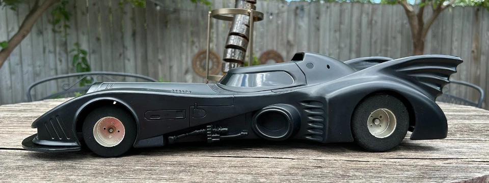 1989 Richman’s Toys RC Batmobile 1/10 Scale Electric Car – Vintage Batman Model - Image 3 of 4