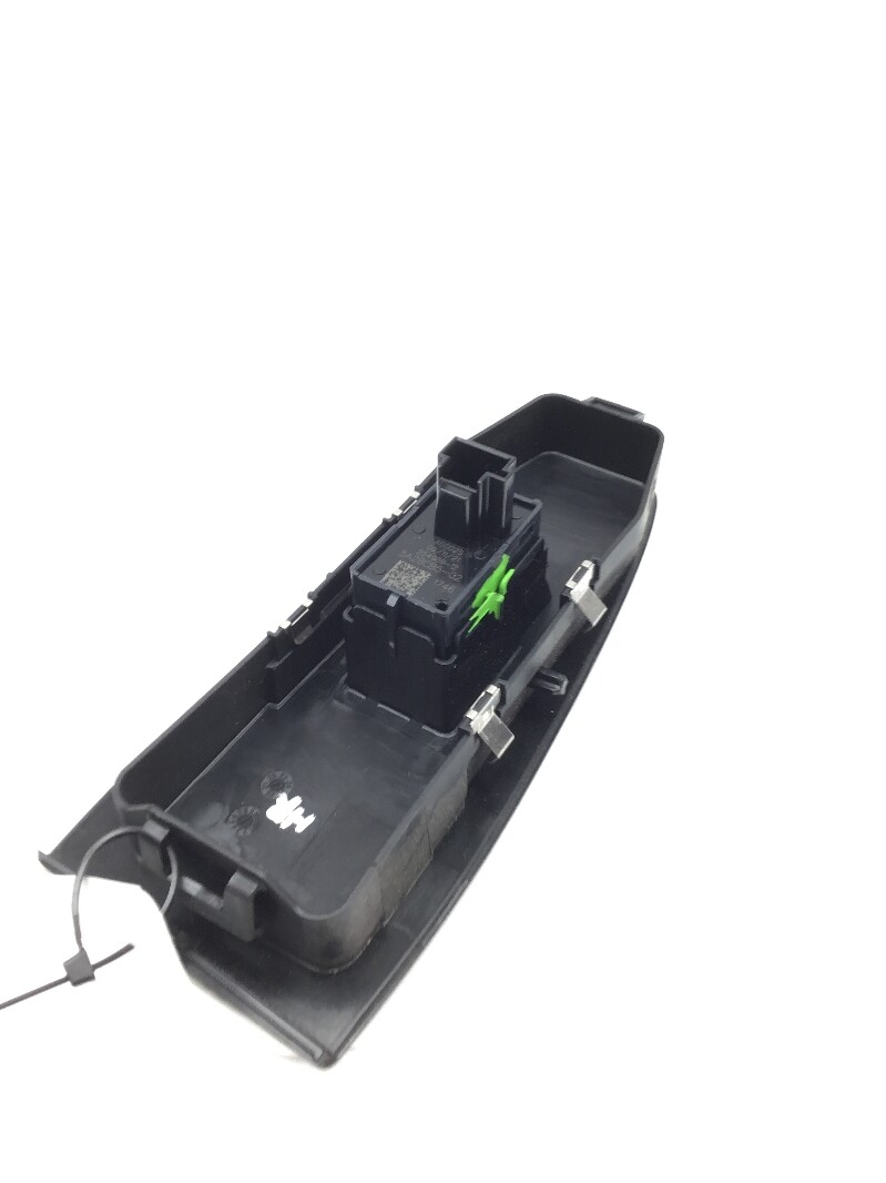 BMW 2er Active Tourer U06 Schalter für Fensterheber 5A2BCB5 rechts