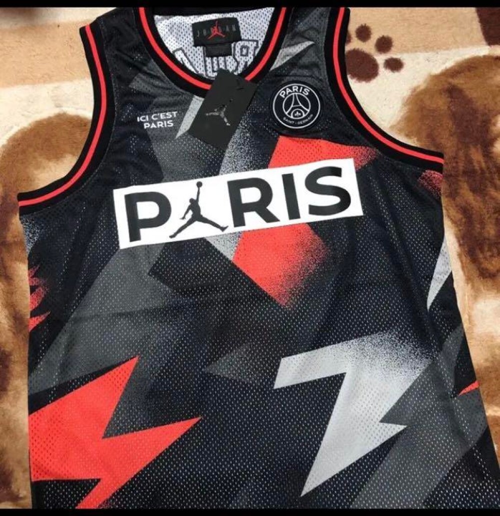 NIKE AIR JORDAN Paris Saint-Germain PSG tank top new tag NIKE AIR JORDAN Paris Saint-Germain PSG tank top new tag