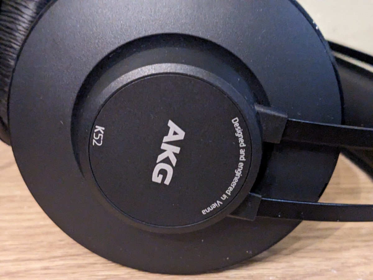 AKG K52 studio headphones over-ear closed-back 3.5mm wired black