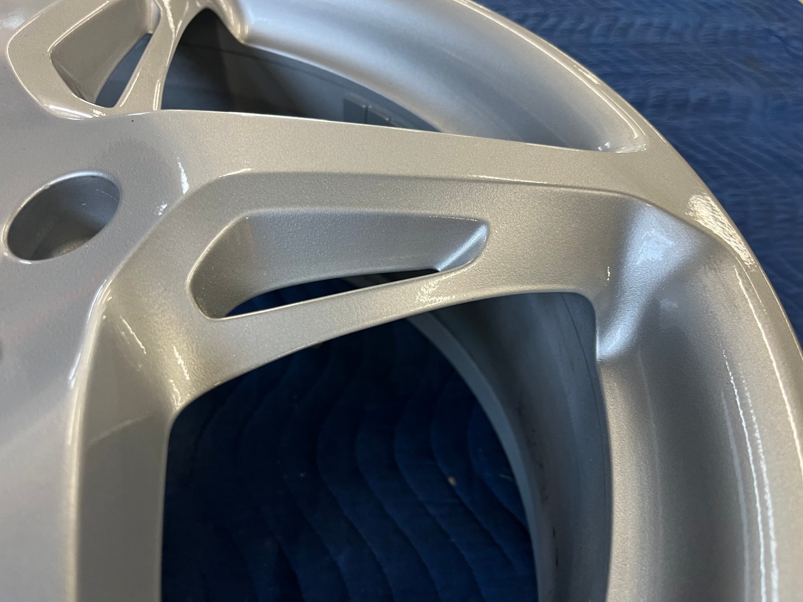 1 Genuine Ferrari 458 20" 5-Star Wheel