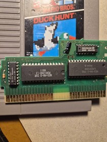 5 Nintendo NES Mega Man 2, Metal Gear, Super Mario Bros 3, Duck Hunt, Rad Racer