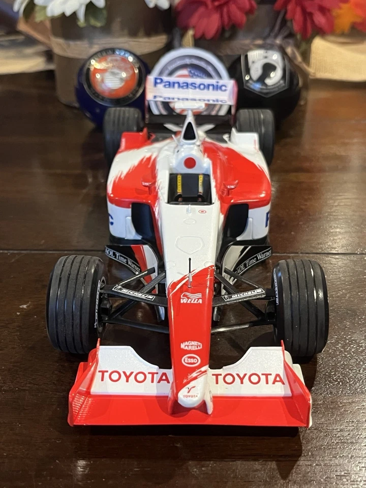 Mini Champs 2002 Panasonic Toyota Formula 1 1:18 1/5002 na caixa 50% para caridade veterinária - Imagem 4 de 4