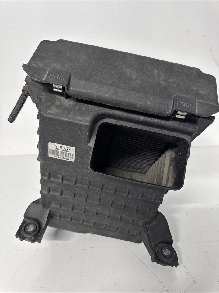 Conjunto de caja de filtro de aire Kia Sedona 2015-2018 OEM 28110A9100 Foto 2 de 4