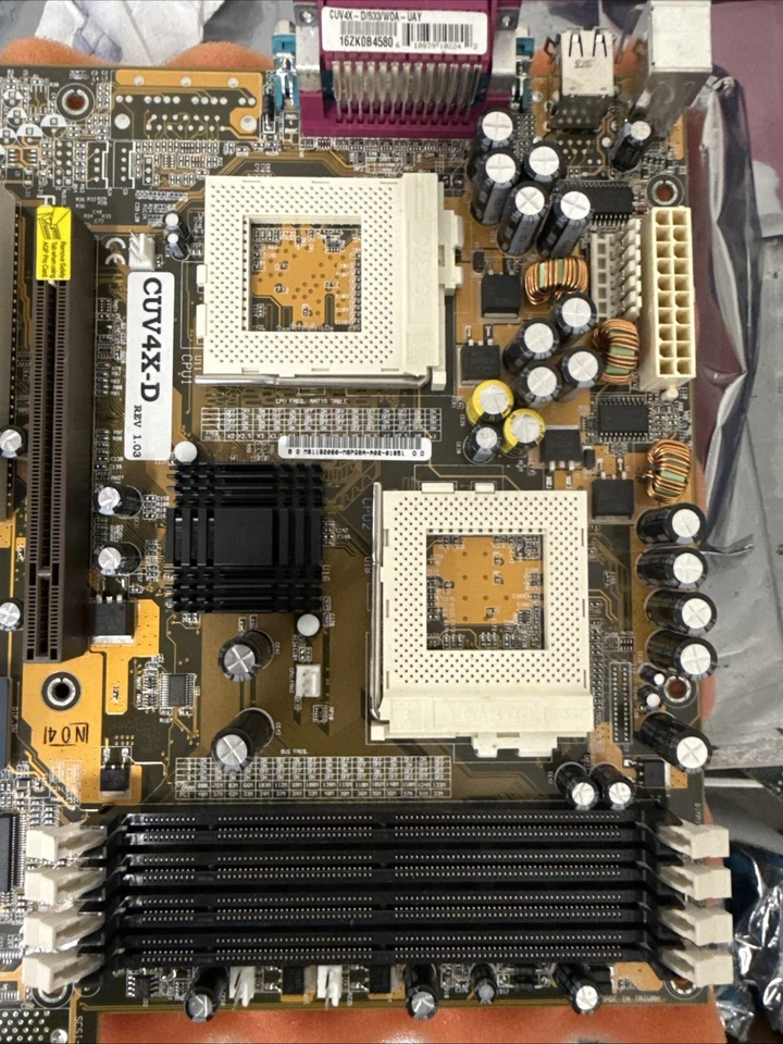 Placa madre ASUS CUV4X-D Dual Intel Socket 370 - placa desnuda Foto 3 de 4